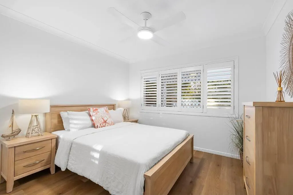 Premium Beach Front House - Pool, Bikes, Huge Deck Golden Beach Australia